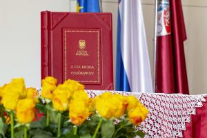 001 odlicnjaki Foto atelje Postojna